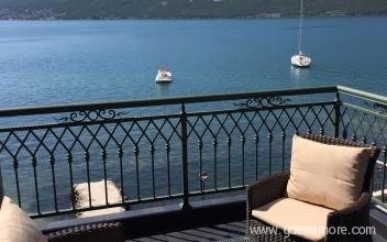 Apartamentos junto al mar, alojamiento privado en Baošići, Montenegro